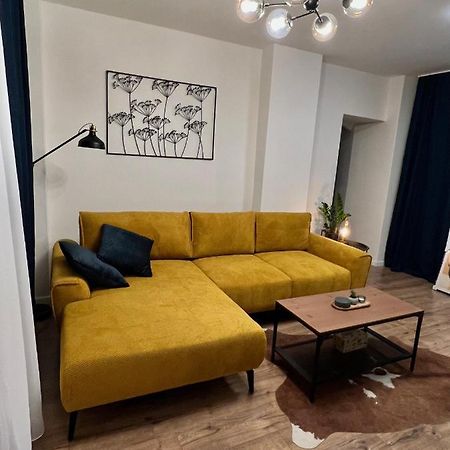 Apartment R&L Lazovna Apt 1 - Old Town And Parking Banská Bystrica Buitenkant foto